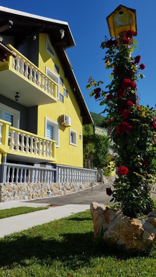Pansion Renata Hotel Prozor Екстериор снимка